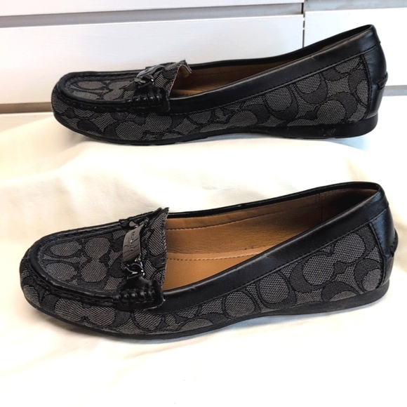 Coach Olive Women Flat Gray Signature Jacquard Slip-On Loafer Smoke Size 6 1/2 - Picture 5 of 9